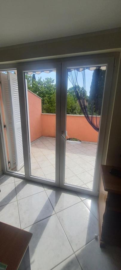 Apartments Ivanka G Malinska Zewnętrze zdjęcie