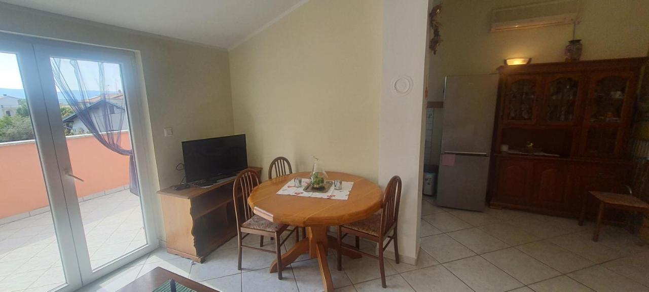 Apartments Ivanka G Malinska Zewnętrze zdjęcie